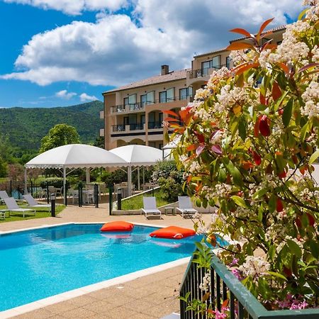 Domaine Les Sources De Dieulefit Hotel Екстериор снимка